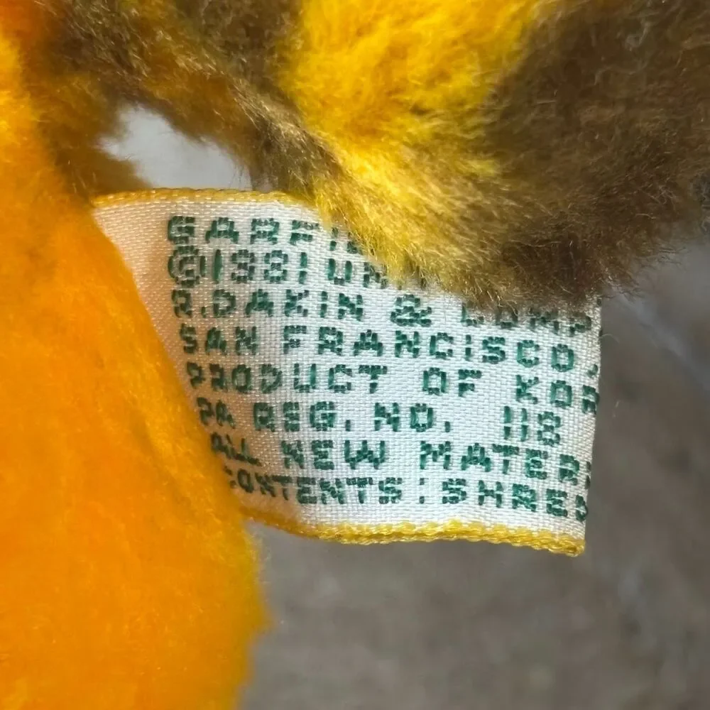 Vintage 1981 Garfield Plush Stuffed Animal Small Heart Valentine